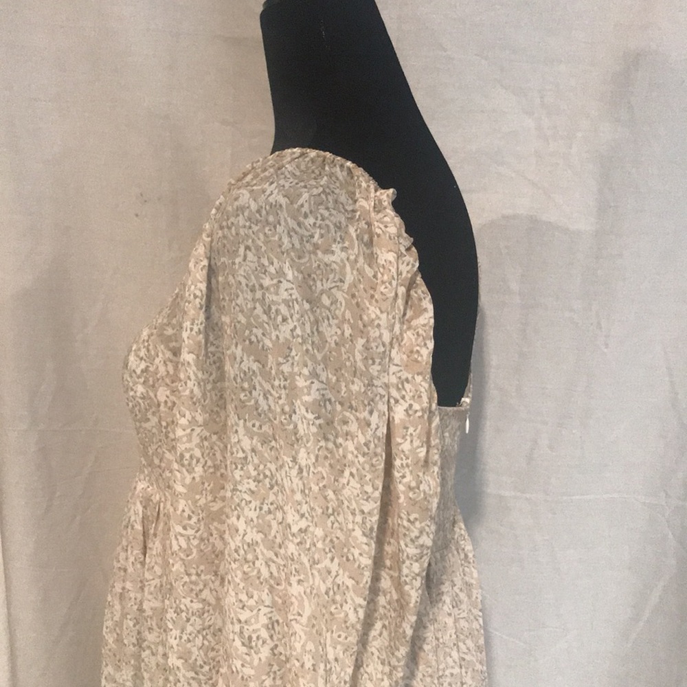 Maternity Maxi Dress with Puff Sleeves - Cream Floral - Picture 8 of 14